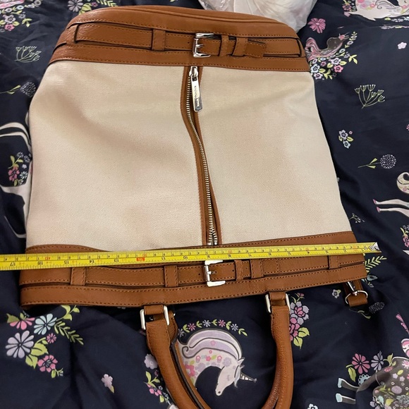 Micheal Kors canvas bag - Picture 12 of 13